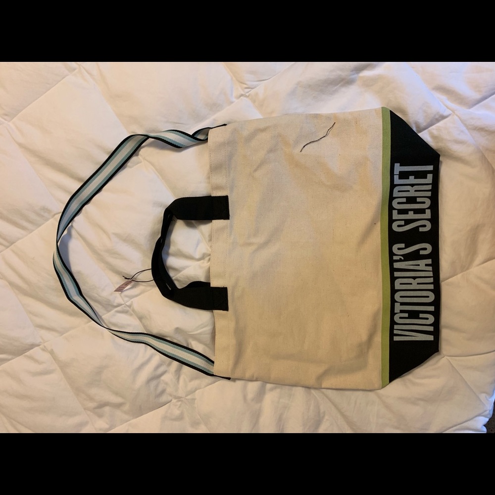 Victoria Secret tote NWT